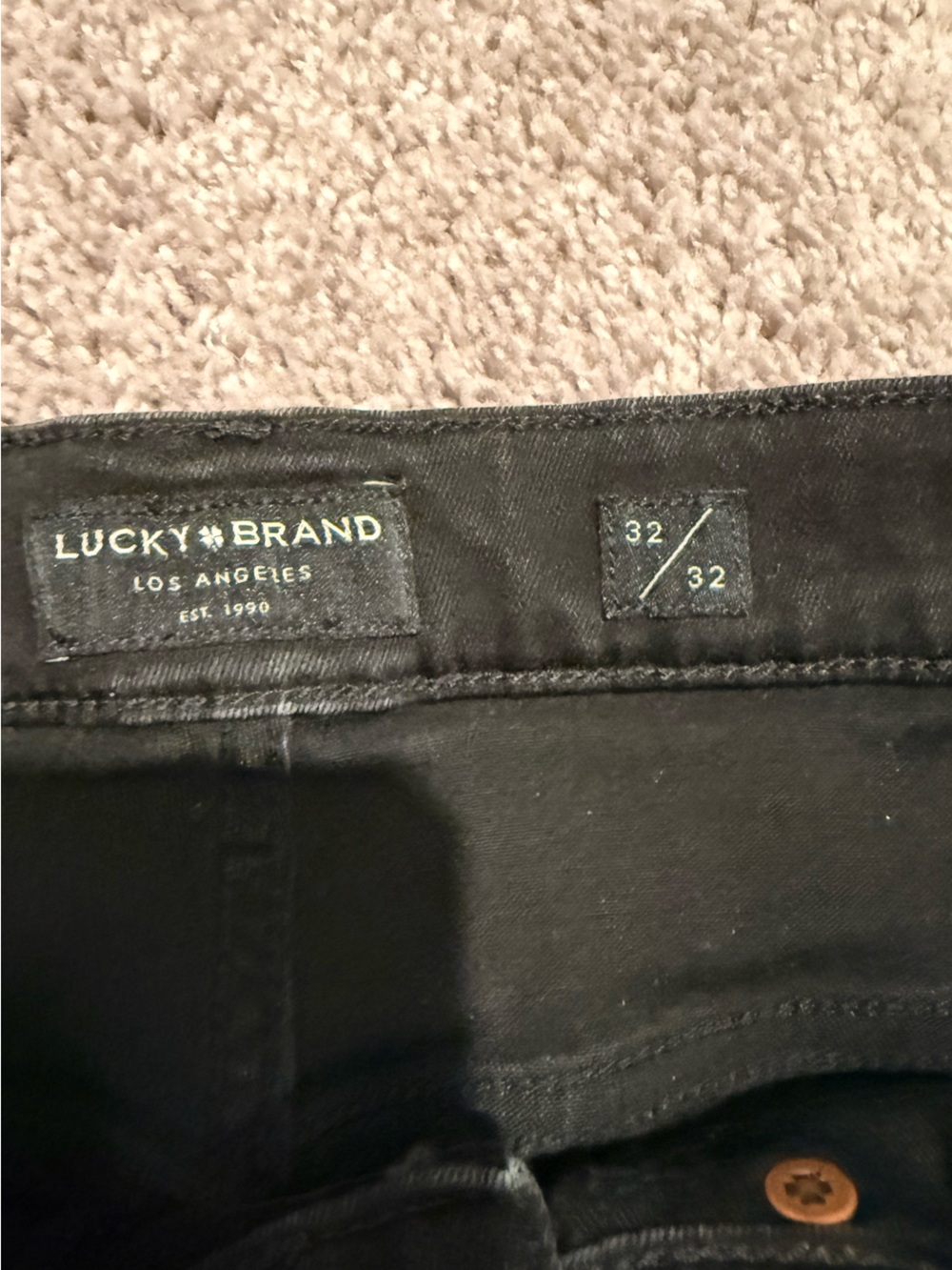 Men’s Lucky Brand 221 jeans - Picture 2 of 4